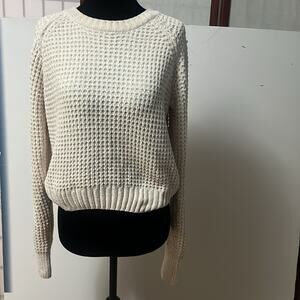 ALTAR’D STATE KNIT CROPPED PEARL COLOR SWEATER SIZE M‎